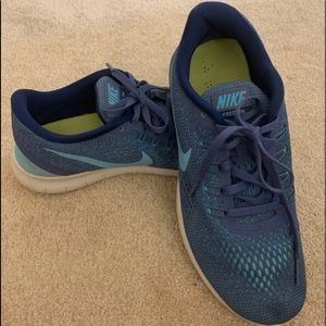 Nike woman’s sneakers